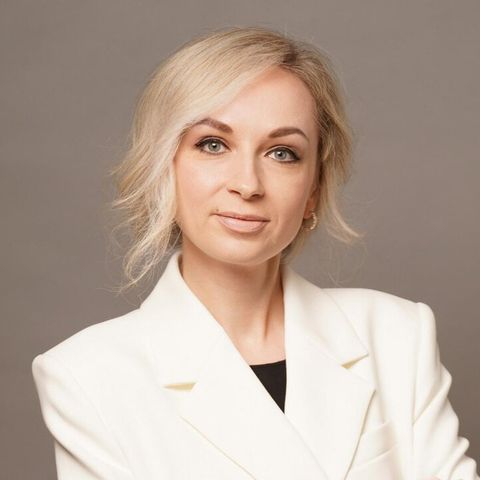 Марина Маркова